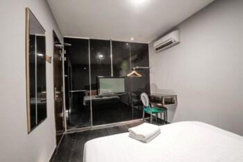 Artz Hotel Johor Bahru Exteriör bild