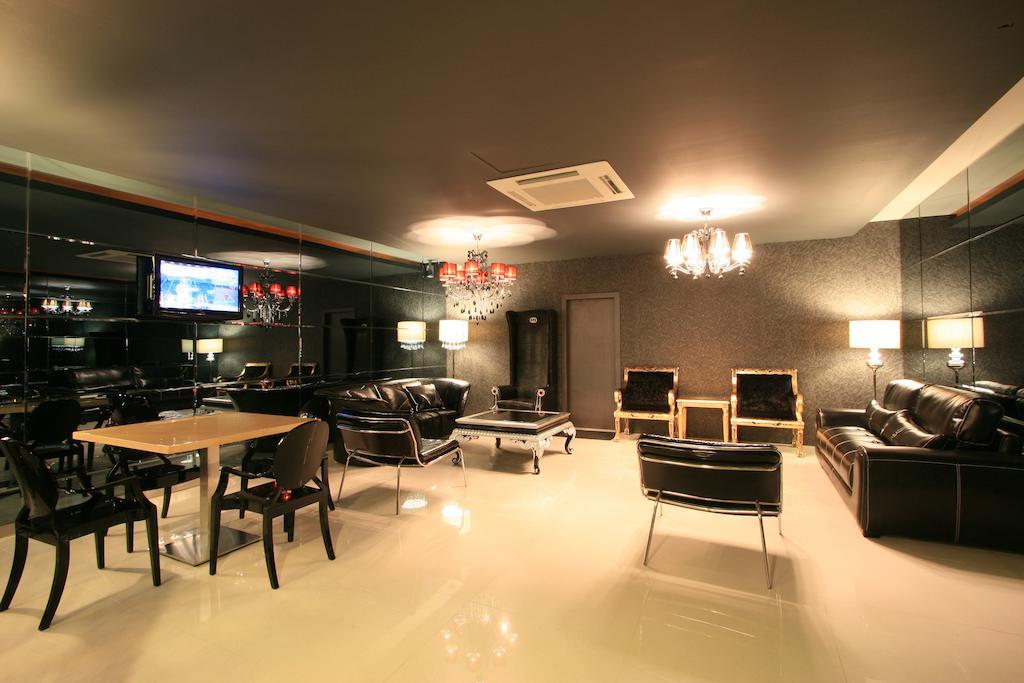 Artz Hotel Johor Bahru Exteriör bild